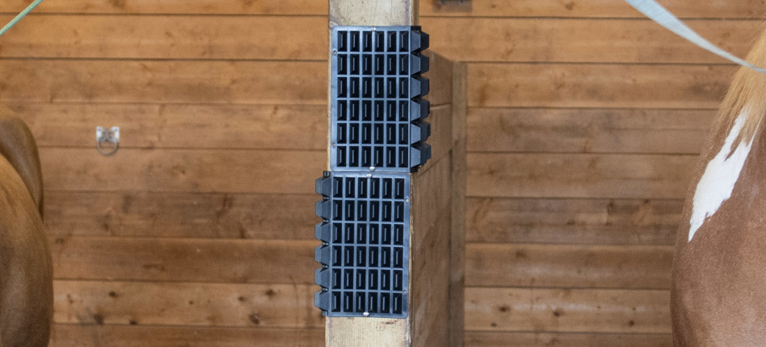 Right Angle Scratcher installation near Toronto, Ontario